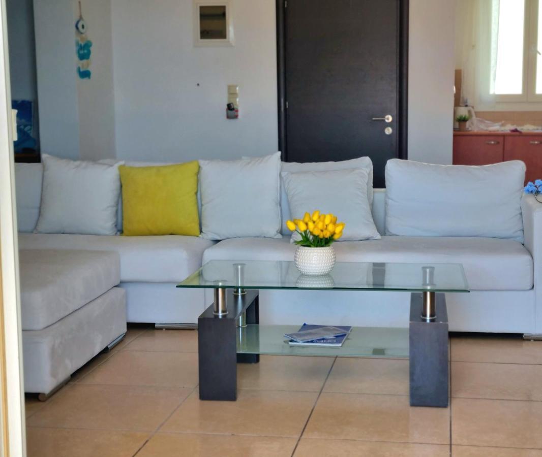 Zafeiris Apartments Livadia  Esterno foto